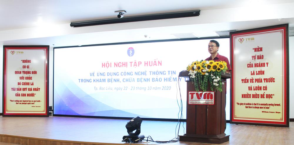 Tiến sĩ Đặng Hồng Nam, Phó Vụ trưởng Vụ Bảo hiểm y tế phát biểu tại hội nghị.