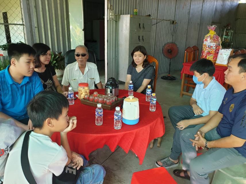 Bệnh viện Đa khoa Thanh Vũ thăm Hội người mù tỉnh Bạc Liêu đầu năm mới