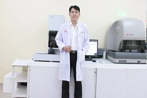 Bác sĩ CKI Chung Bá Huy