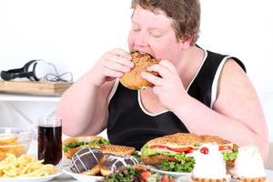 Những thói quen xấu làm ảnh hưởng đến dạ dày của bạn