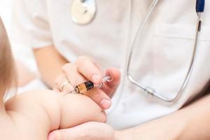 Tầm quan trọng của tiềm phòng vắc xin cho trẻ