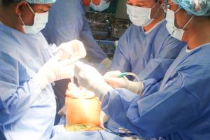 Bạc Liêu phẫu thuật thay khớp gối thành công