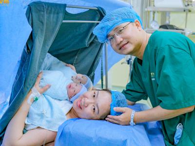 Thanh Vũ Medic: Phép màu nhân đôi - Hai ca song thai chào đời...