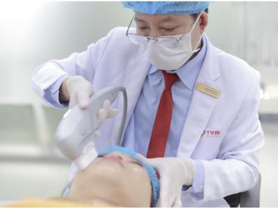 Chăm sóc da mụn, da dị ứng sau Tết